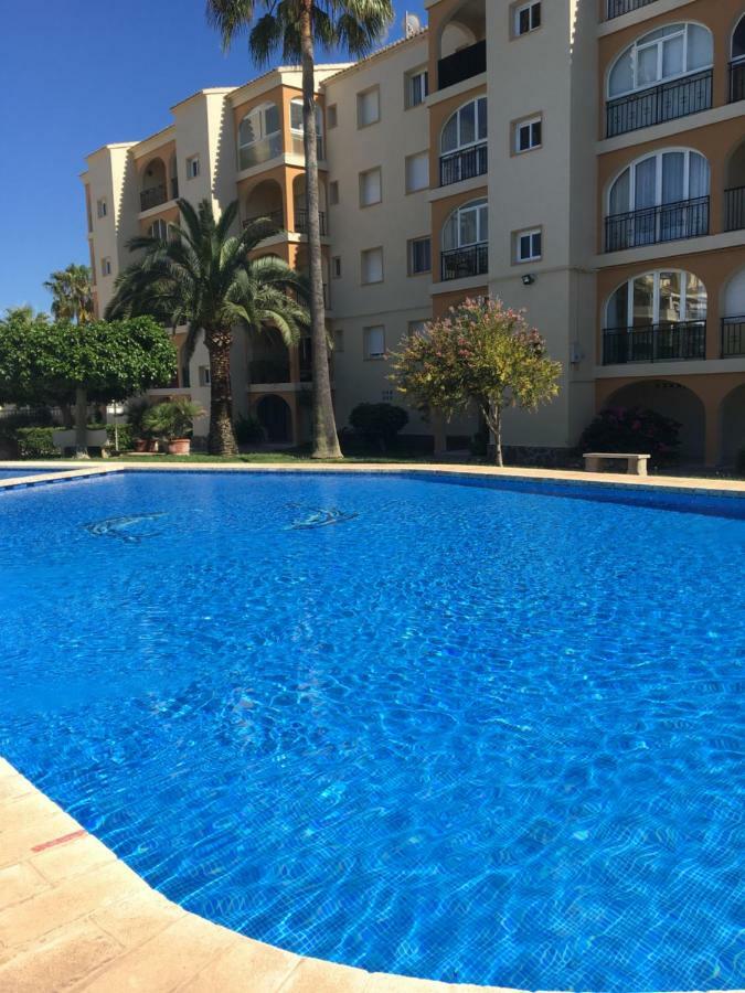 Golden Park Apartment Denia Bagian luar foto